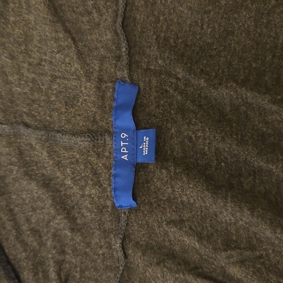 Apt. 9 Gray Cardigan Large - Picture 3 of 4